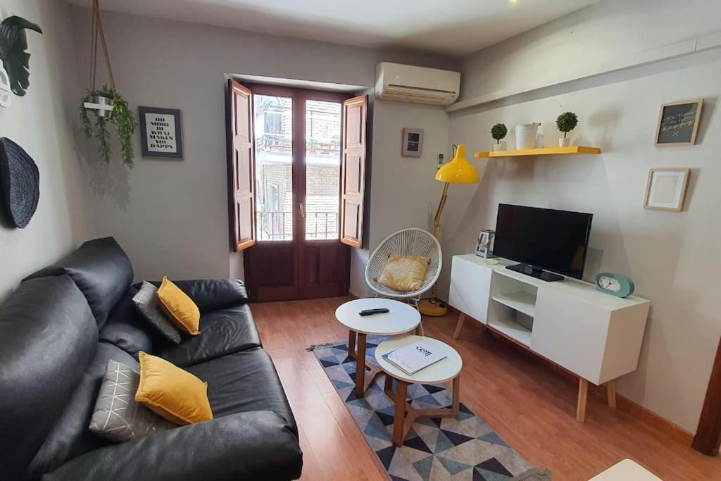 Ferienwohnung Aloja T Elvira Granada Exterior foto