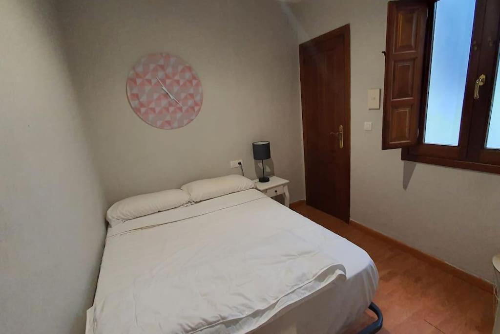 Ferienwohnung Aloja T Elvira Granada Exterior foto